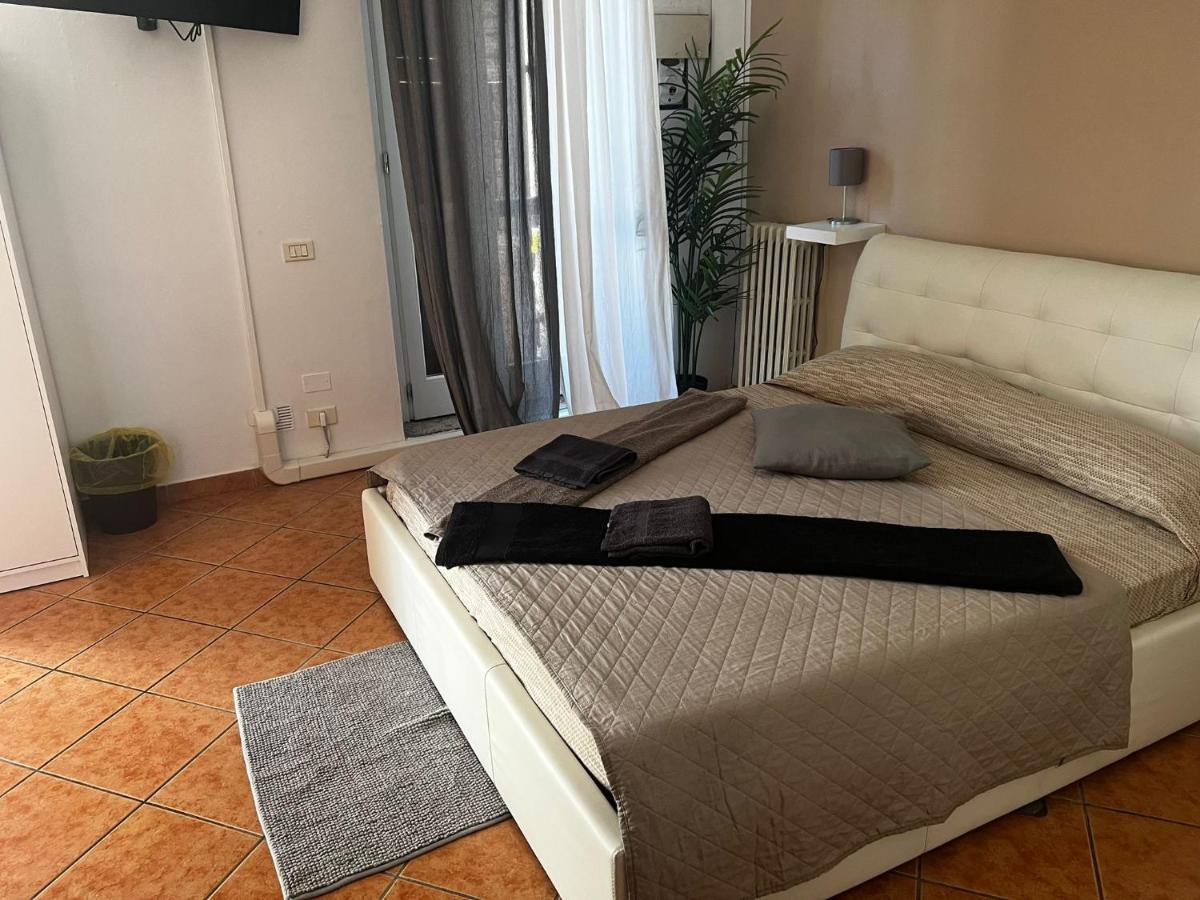 Destiny Home 2 Verona - Piazza Isolo Exterior foto